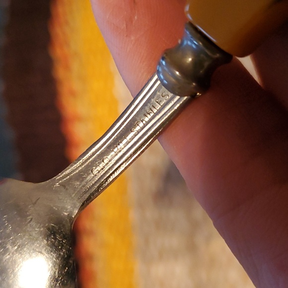 MCM Glo Hill bakelite handle grapefruit spoons - Picture 7 of 9